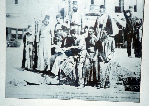 Groupe de Juifs à Salonique vers 1890